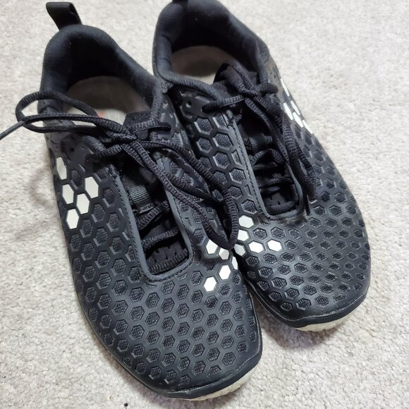 Vivo Barefoot Black Athletic Shoes - Picture 5 of 13